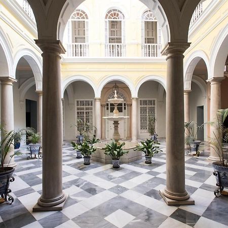 Cozy Apartment In House-Palace With Private Patio Sewilla Zewnętrze zdjęcie